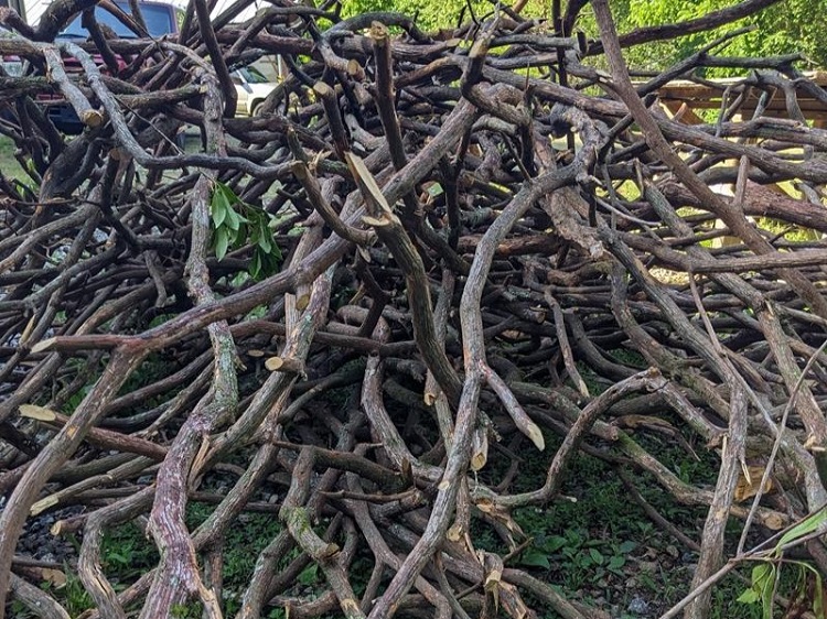 1758271582666140.jpg Products-Pile-of-Railing-Parts.jpg